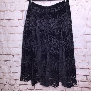 Antonio Melani Bryn Velvet Embroidered Midi Black Skirt Size 4